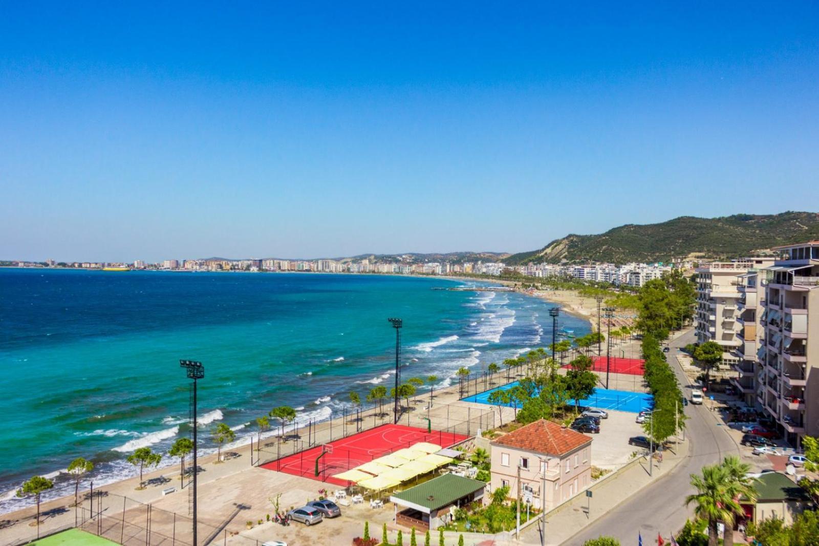 Gus Apartament Vlorë Exterior foto