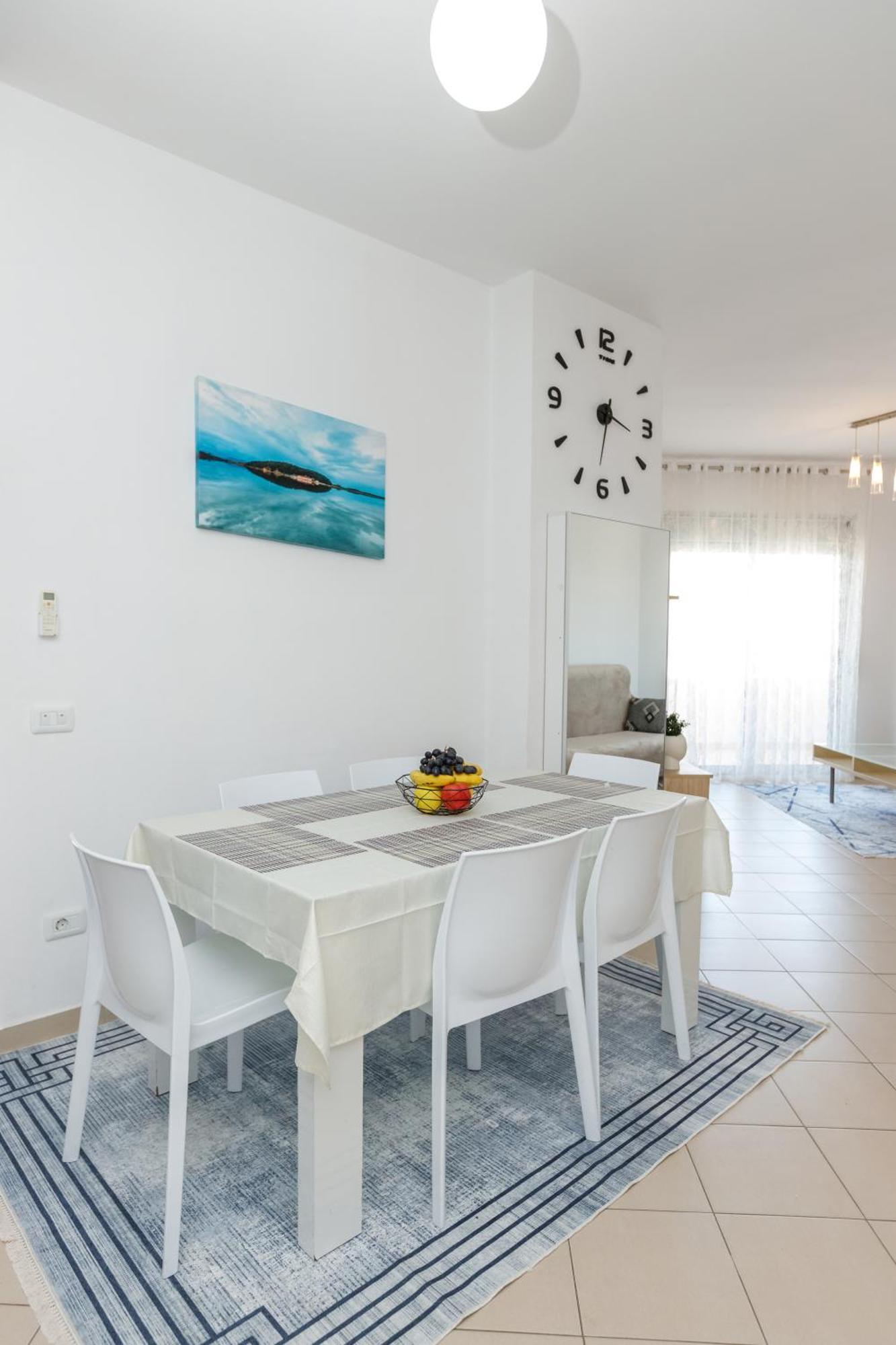 Gus Apartament Vlorë Exterior foto