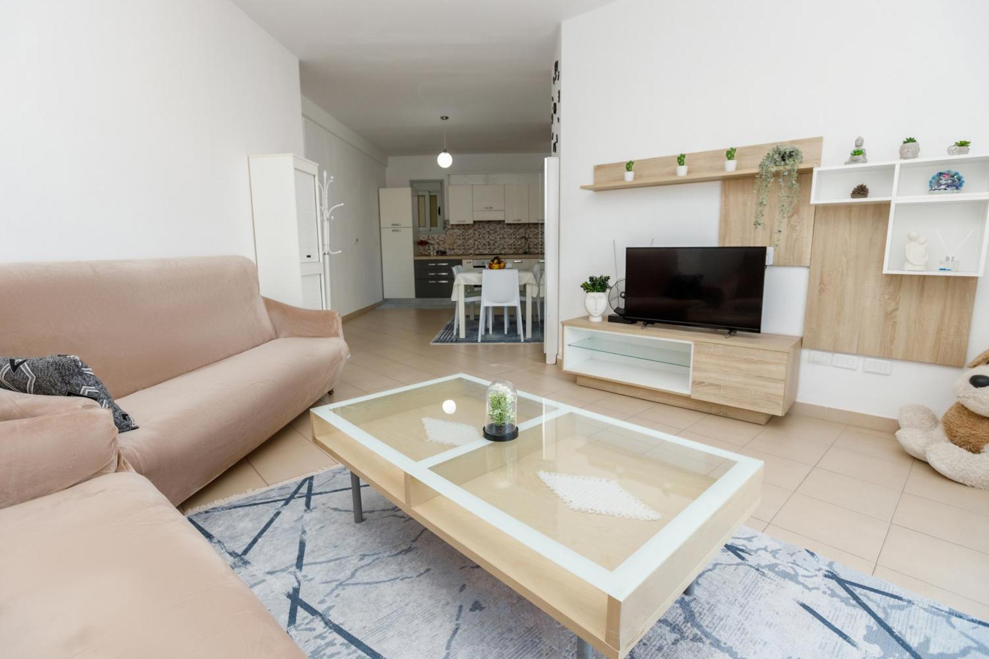 Gus Apartament Vlorë Exterior foto
