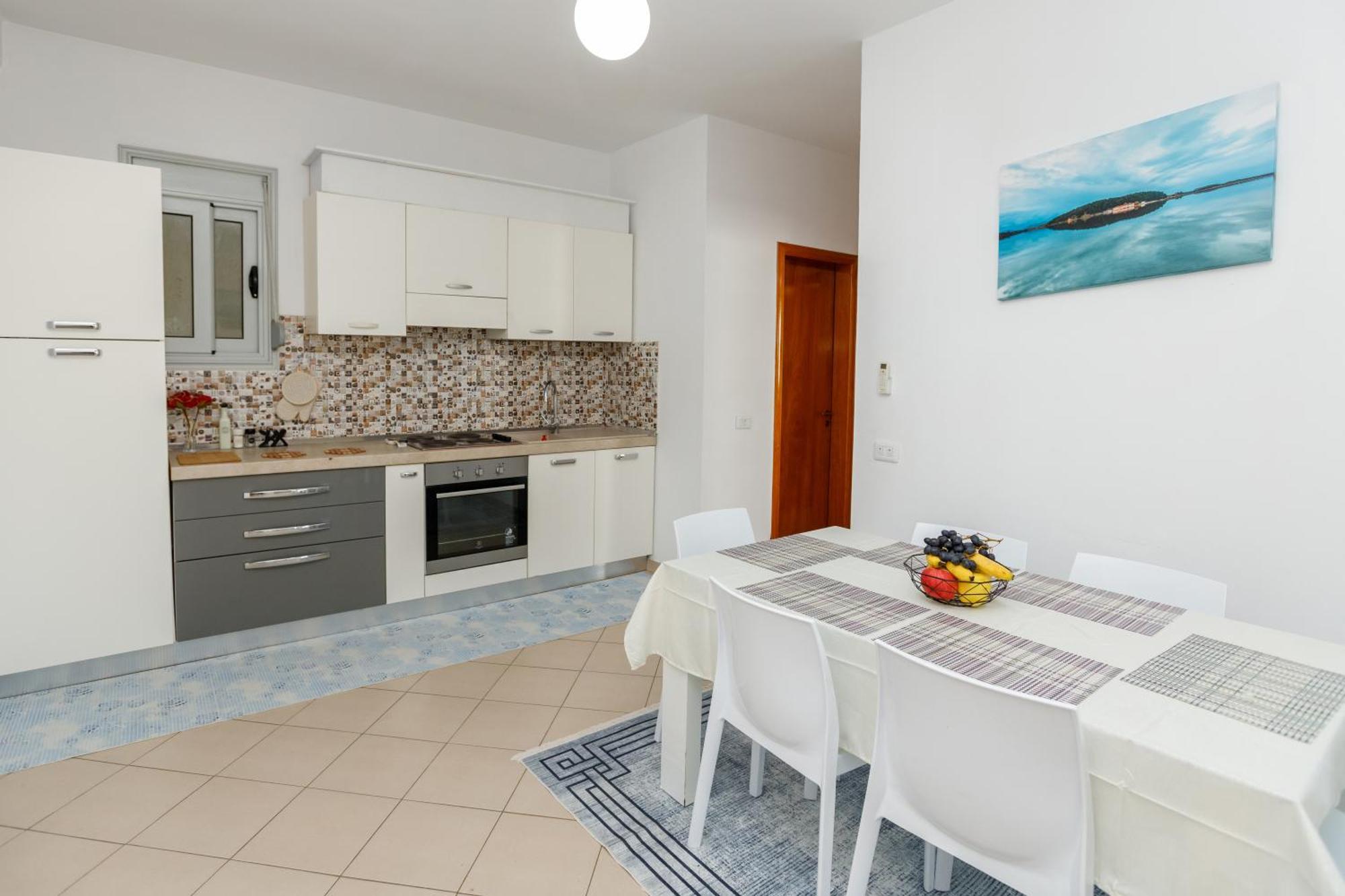 Gus Apartament Vlorë Exterior foto
